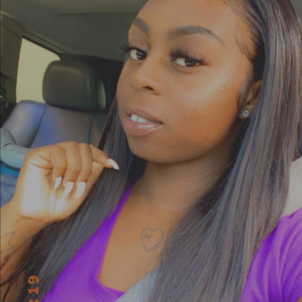 Meet your Posher, Tanisha